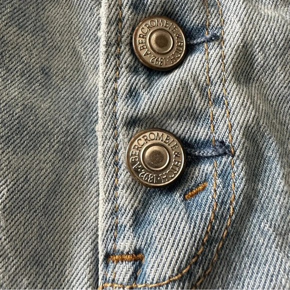 Abercrombie High Rise Mom Short Curve Love - Picture 9 of 10